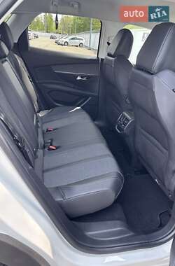 Позашляховик / Кросовер Peugeot 3008 2019 в 
