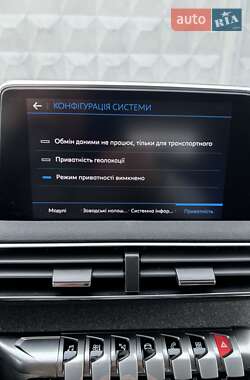 Позашляховик / Кросовер Peugeot 3008 2019 в 