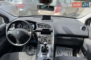 Позашляховик / Кросовер Peugeot 3008 2012 в 