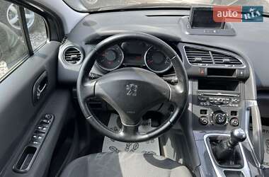 Позашляховик / Кросовер Peugeot 3008 2012 в 