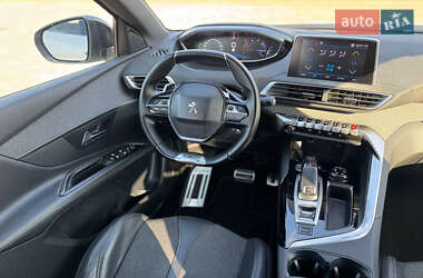 Позашляховик / Кросовер Peugeot 3008 2018 в 