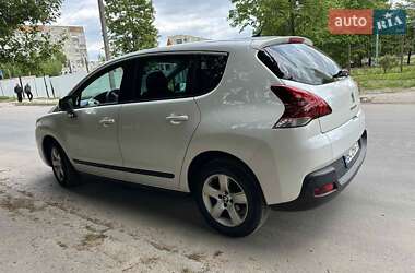 Позашляховик / Кросовер Peugeot 3008 2014 в 