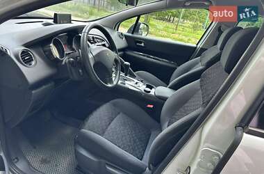 Позашляховик / Кросовер Peugeot 3008 2014 в 