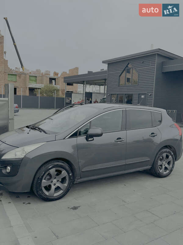 Peugeot 3008 2013