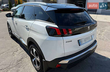 Позашляховик / Кросовер Peugeot 3008 2019 в 