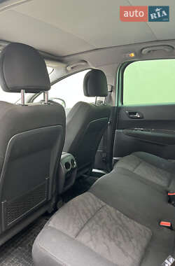Внедорожник / Кроссовер Peugeot 3008 2009 в 