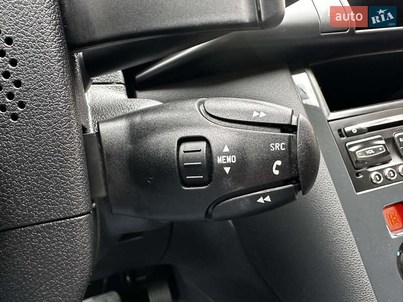 Позашляховик / Кросовер Peugeot 3008 2014 в Стрию