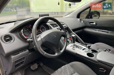 Позашляховик / Кросовер Peugeot 3008 2012 в 