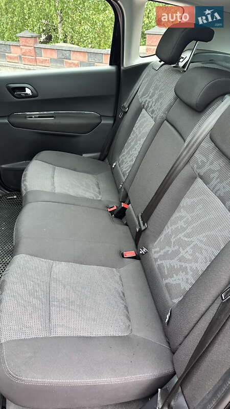 Позашляховик / Кросовер Peugeot 3008 2011 в Рівному