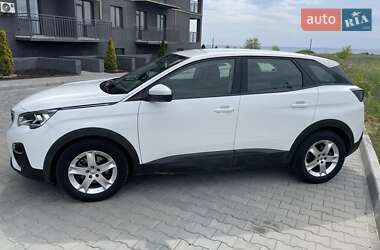 Позашляховик / Кросовер Peugeot 3008 2018 в 