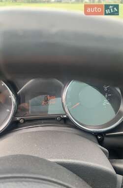 Позашляховик / Кросовер Peugeot 3008 2009 в 
