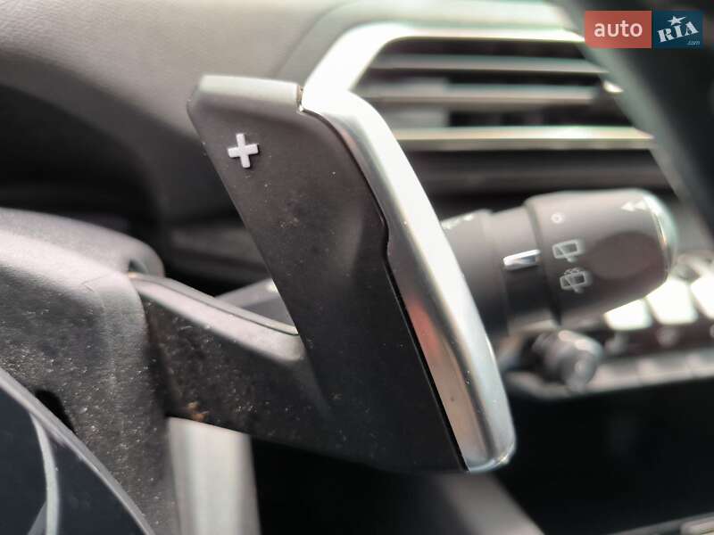 Внедорожник / Кроссовер Peugeot 3008 2020 в Киеве