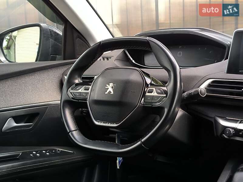 Внедорожник / Кроссовер Peugeot 3008 2020 в Киеве