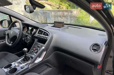 Внедорожник / Кроссовер Peugeot 3008 2012 в 