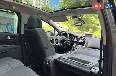 Внедорожник / Кроссовер Peugeot 3008 2012 в 