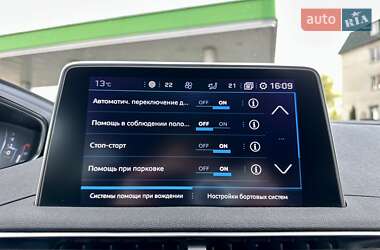 Внедорожник / Кроссовер Peugeot 3008 2018 в 