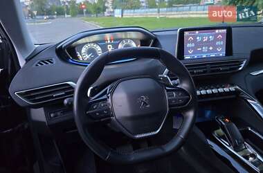 Позашляховик / Кросовер Peugeot 3008 2020 в 