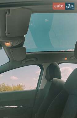 Позашляховик / Кросовер Peugeot 3008 2011 в 
