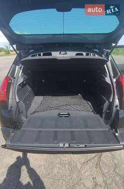 Позашляховик / Кросовер Peugeot 3008 2011 в 