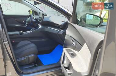 Внедорожник / Кроссовер Peugeot 3008 2021 в 