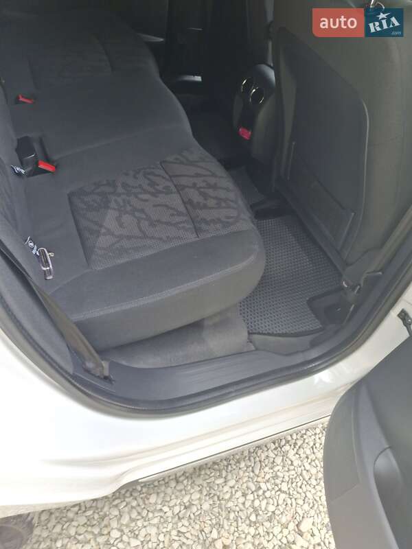 Позашляховик / Кросовер Peugeot 3008 2012 в Івано-Франківську фото 9 Позашляховик / Кросовер Peugeot 3008 2012 в Івано-Франківську