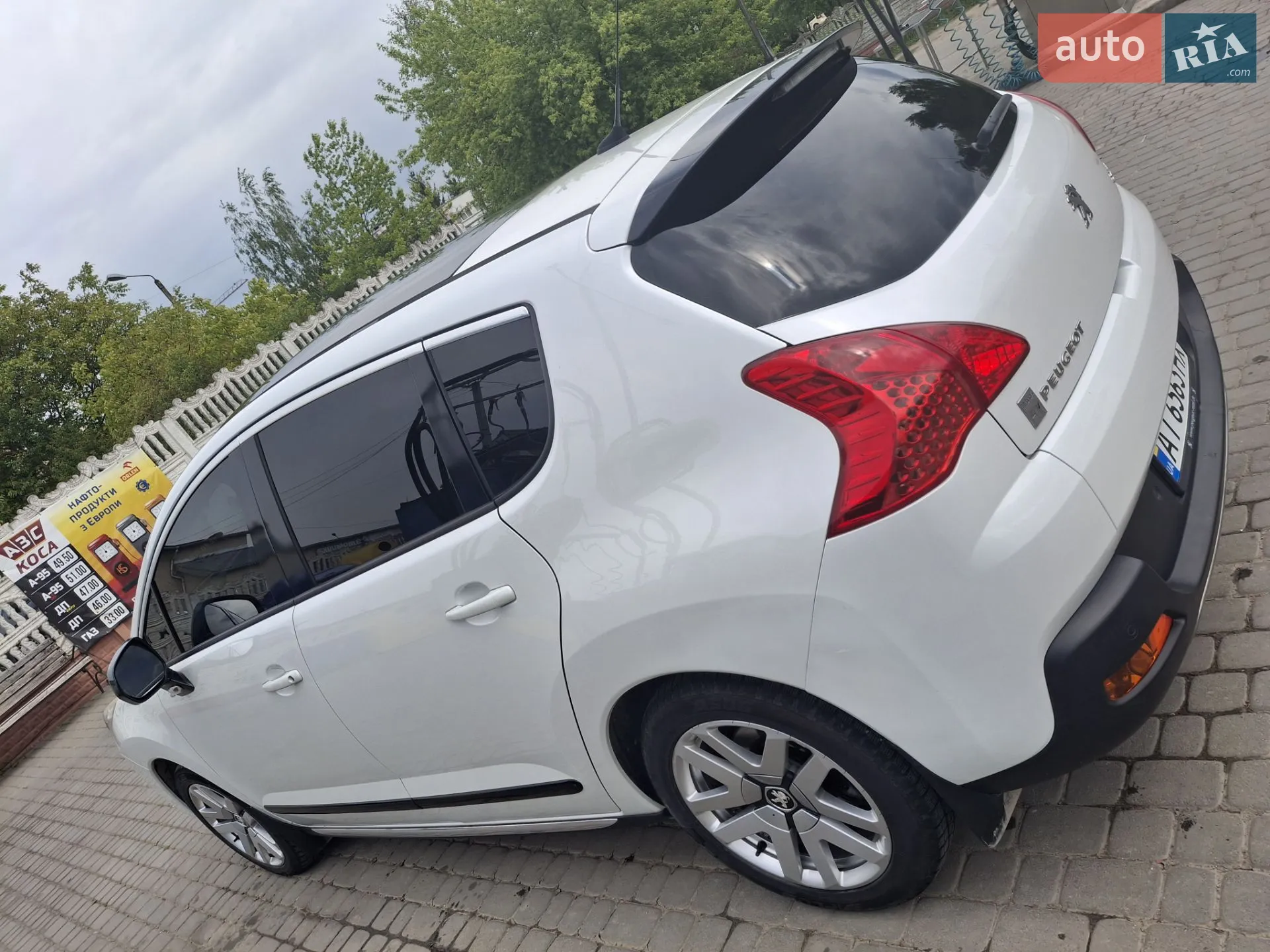 2012 Peugeot 3008 - мініатюра 12