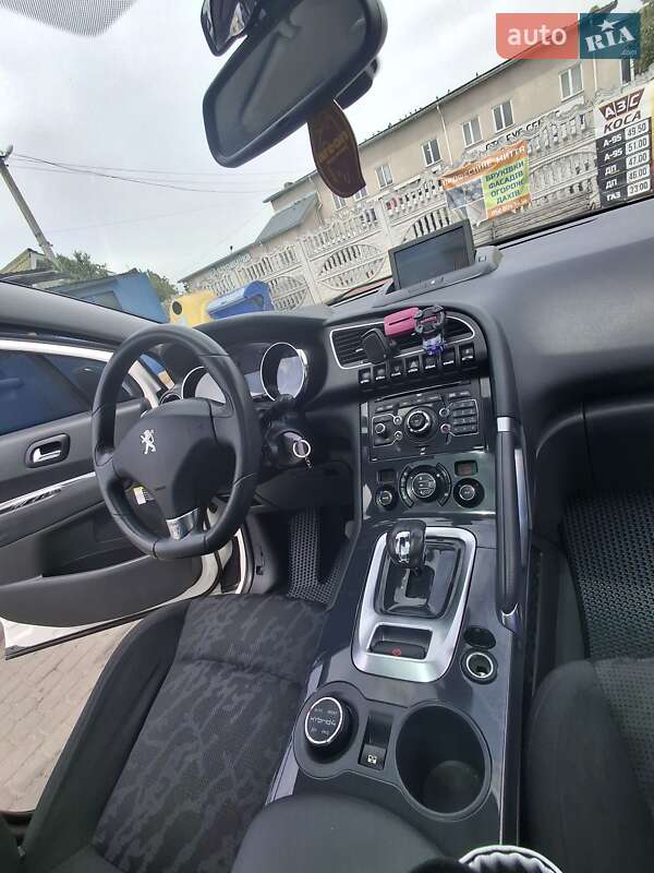 Позашляховик / Кросовер Peugeot 3008 2012 в Івано-Франківську фото 22 Позашляховик / Кросовер Peugeot 3008 2012 в Івано-Франківську