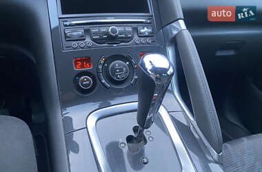 Внедорожник / Кроссовер Peugeot 3008 2012 в 