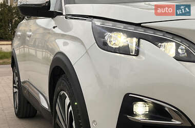 Внедорожник / Кроссовер Peugeot 3008 2019 в 