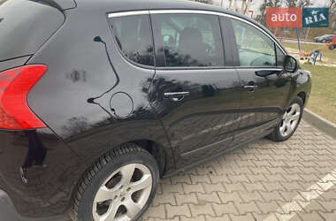 Позашляховик / Кросовер Peugeot 3008 2010 в 