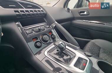 Внедорожник / Кроссовер Peugeot 3008 2016 в 