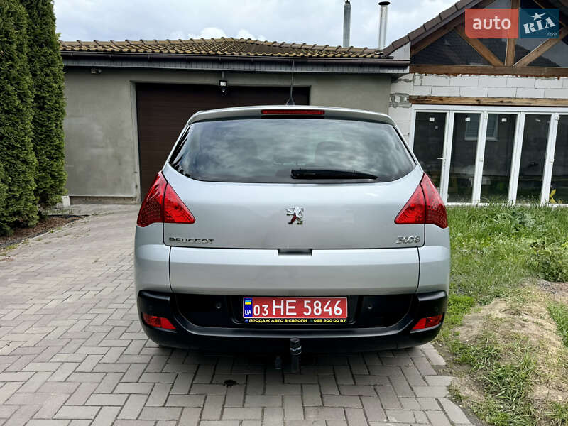 Позашляховик / Кросовер Peugeot 3008 2011 в Луцьку
