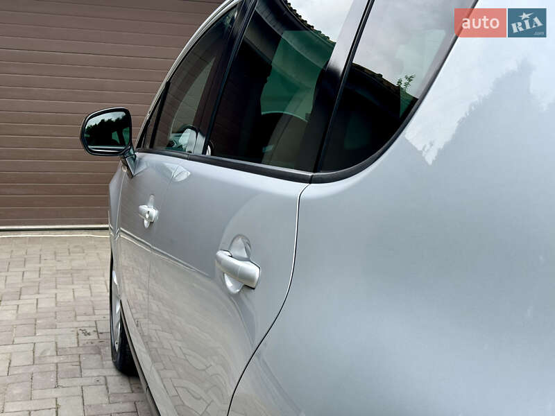 Позашляховик / Кросовер Peugeot 3008 2011 в Луцьку