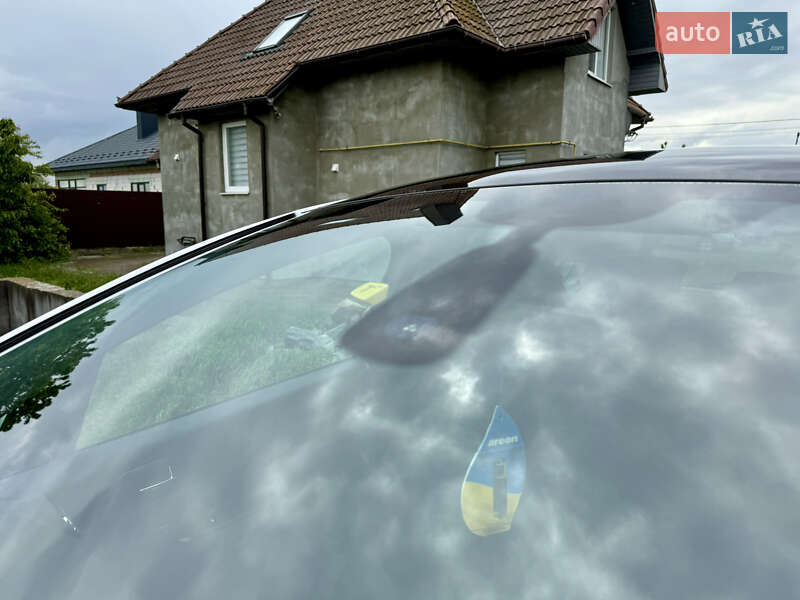 Позашляховик / Кросовер Peugeot 3008 2011 в Луцьку