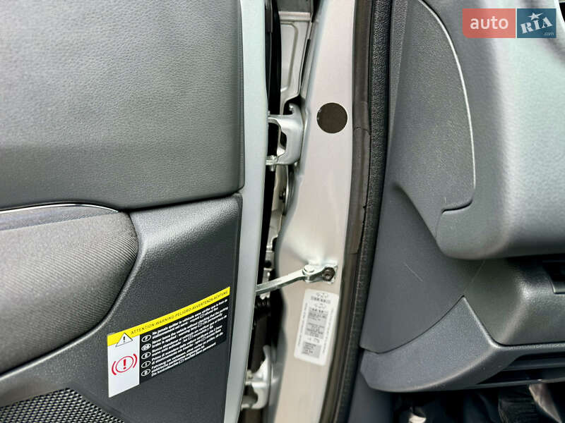 Позашляховик / Кросовер Peugeot 3008 2011 в Луцьку