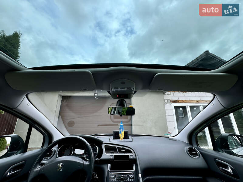 Позашляховик / Кросовер Peugeot 3008 2011 в Луцьку