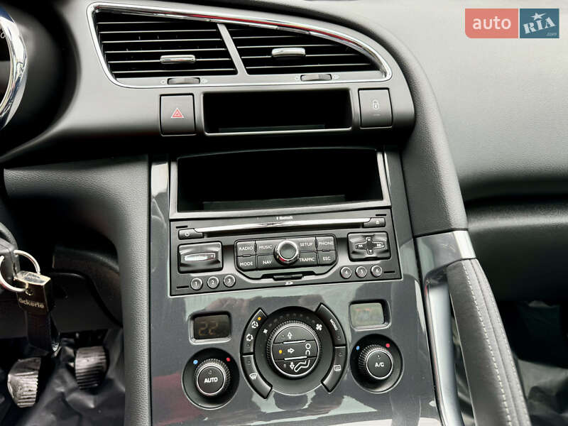 Позашляховик / Кросовер Peugeot 3008 2011 в Луцьку