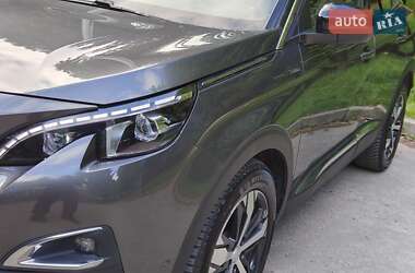 Внедорожник / Кроссовер Peugeot 3008 2018 в 