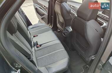 Внедорожник / Кроссовер Peugeot 3008 2018 в 