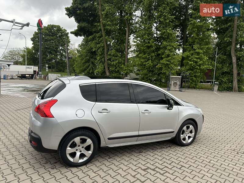 Позашляховик / Кросовер Peugeot 3008 2009 в Львові
