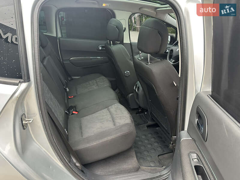 Позашляховик / Кросовер Peugeot 3008 2009 в Львові