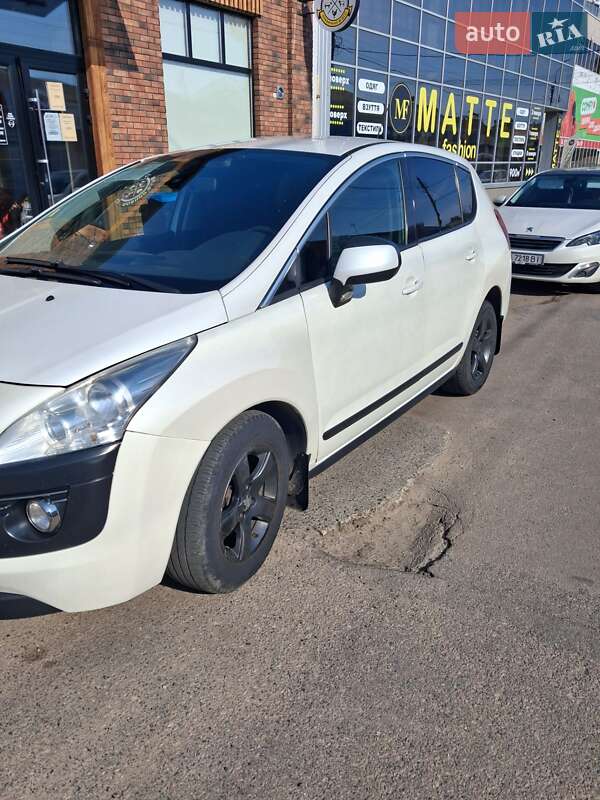 Позашляховик / Кросовер Peugeot 3008 2011 в Смілі