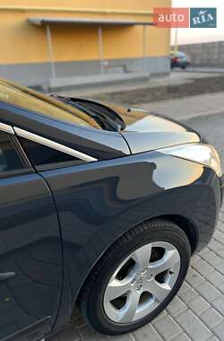Позашляховик / Кросовер Peugeot 3008 2011 в Одесі