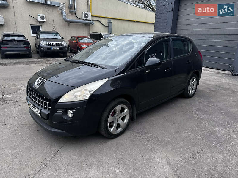 Внедорожник / Кроссовер Peugeot 3008 2010 в 