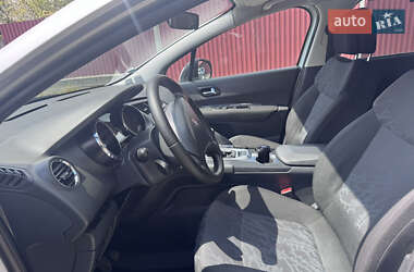 Внедорожник / Кроссовер Peugeot 3008 2011 в 