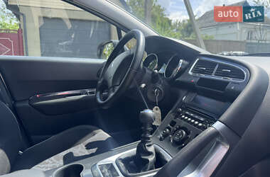 Внедорожник / Кроссовер Peugeot 3008 2011 в 