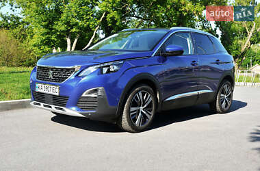 Внедорожник / Кроссовер Peugeot 3008 2018 в 
