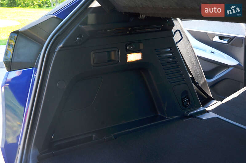 Позашляховик / Кросовер Peugeot 3008 2018 в Вінниці