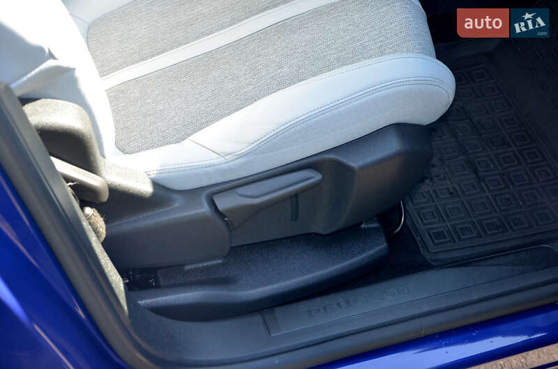 Позашляховик / Кросовер Peugeot 3008 2018 в Вінниці