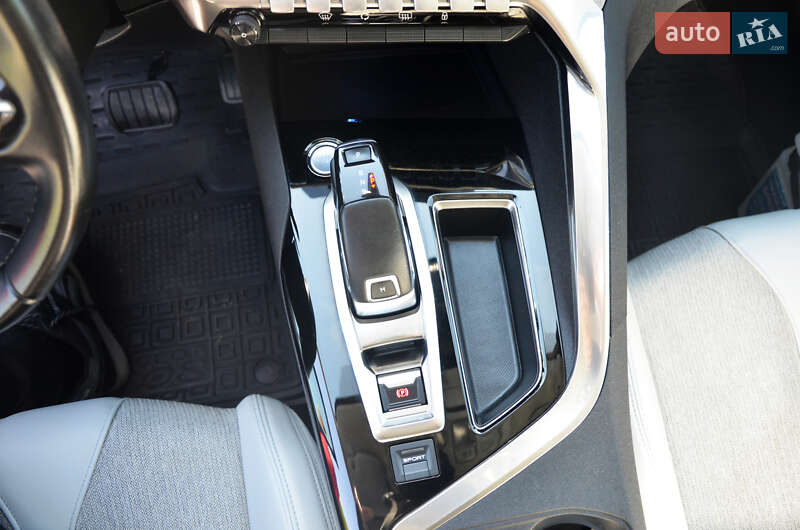 Позашляховик / Кросовер Peugeot 3008 2018 в Вінниці